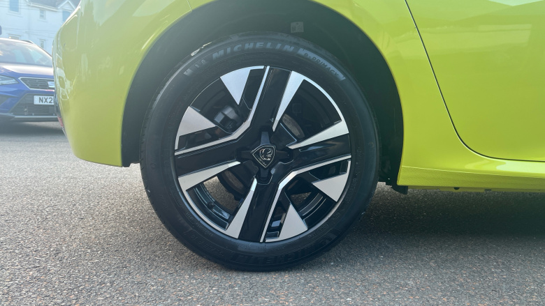 Peugeot 208 1.2 PureTech 100 Allure 5dr Petrol Hatchback